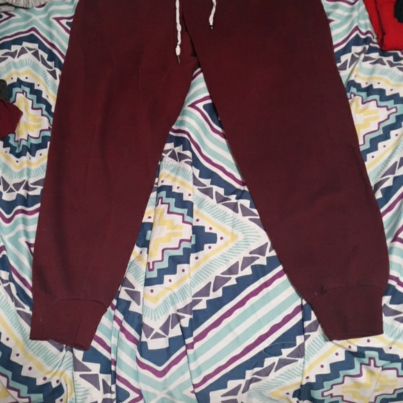 Joggers - Picture 2 of 2